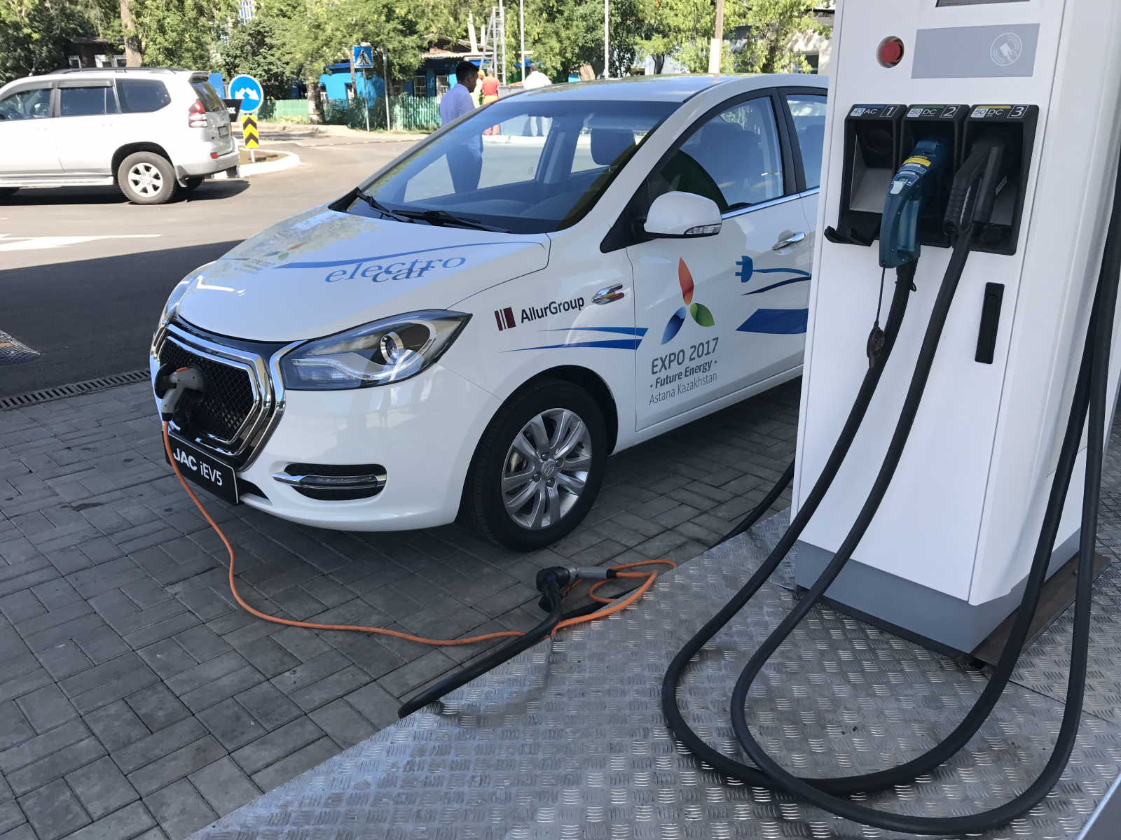 Вы сейчас просматриваете Electric Vehicles in Kazakhstan: What Is Already Available and What Is Still Needed?